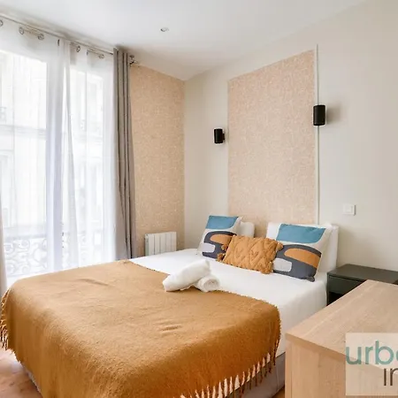 23 - Charming 3bdr Parisian In Montorgueil